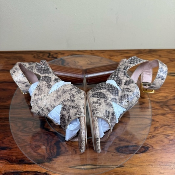 Cole Haan Reina City Sandal in Snake Printed Leather - Picture 13 of 16